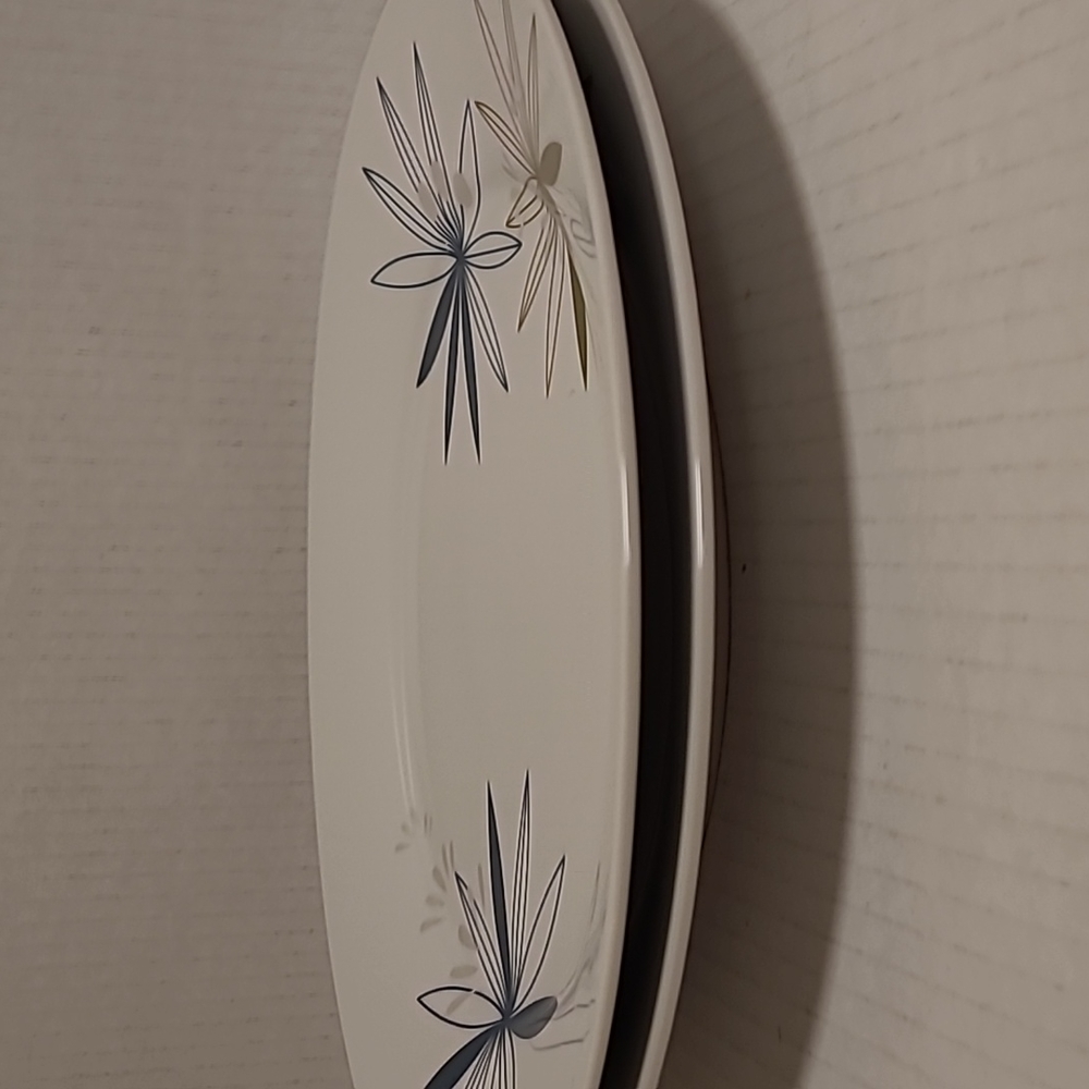 Pair of Pier 1 Kui Hua Plates - Picture 14 of 16